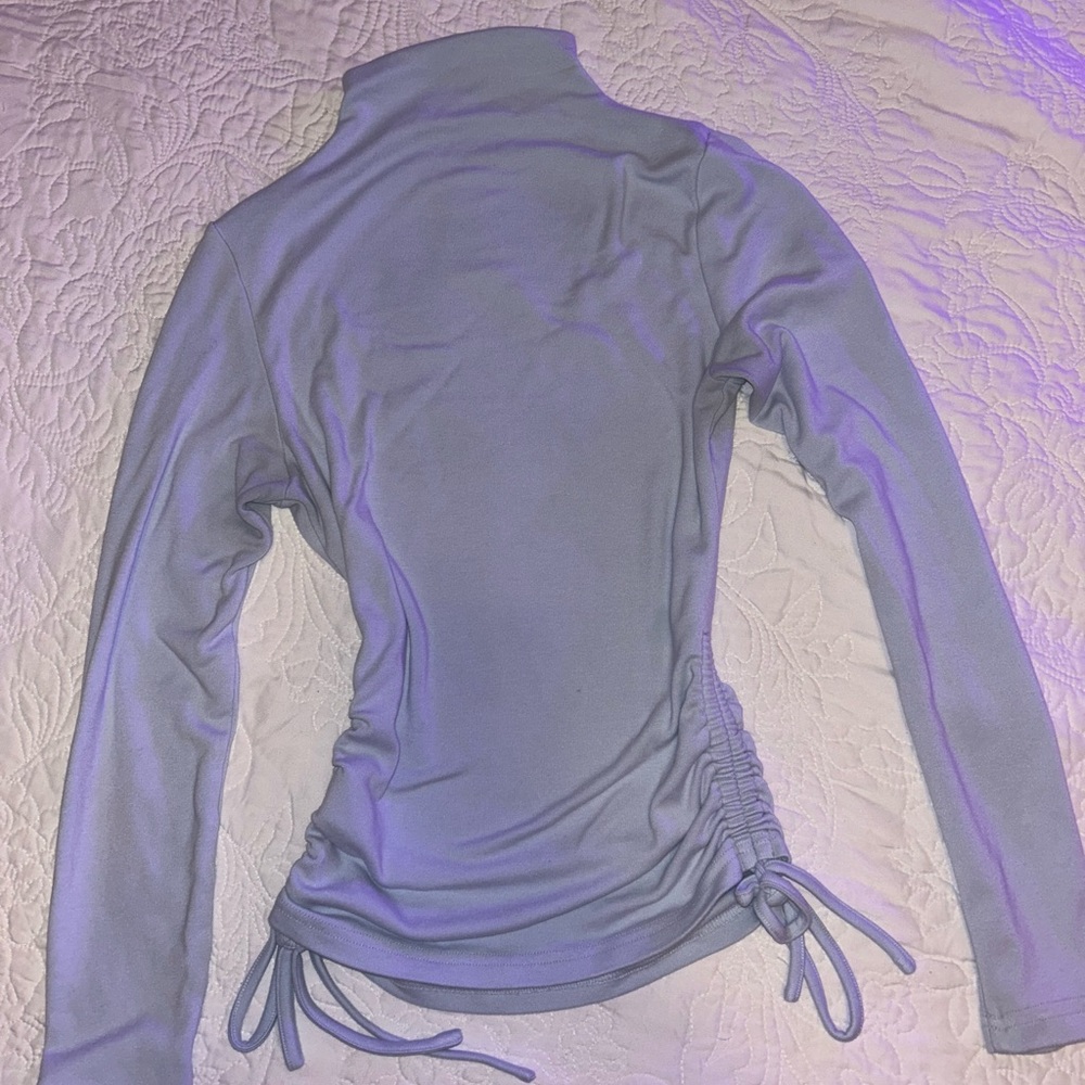 Women’s Light Blue Long-Sleeve Turtleneck Ruched Side Top